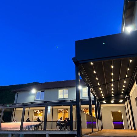 Bujtina Shehu Hotel Kukes Exterior foto